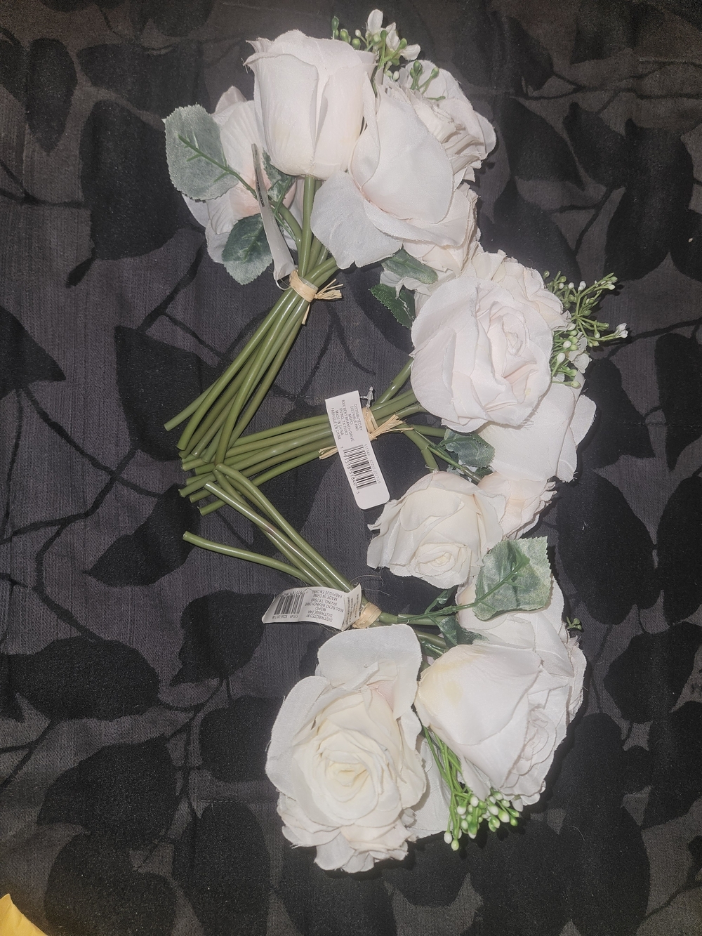 Kirkland Signature Cream Artificial Rose Mini Bouquet Set